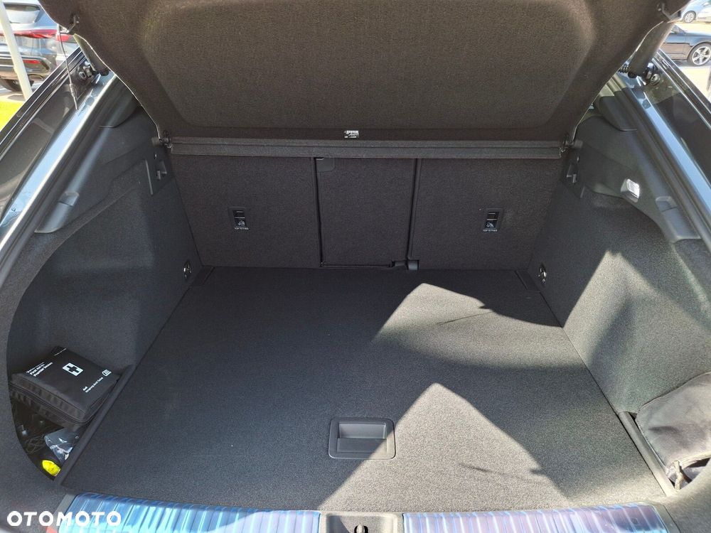 Audi Q3 Sportback - 8