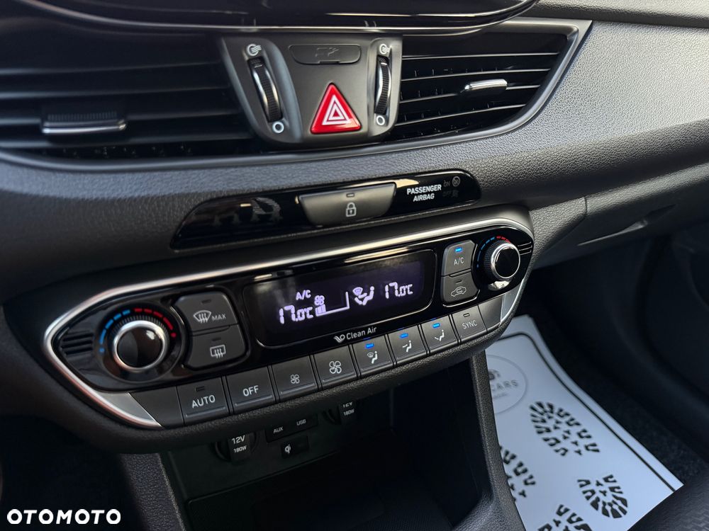 Hyundai i30 1.4 T-GDI Passion Plus - 11