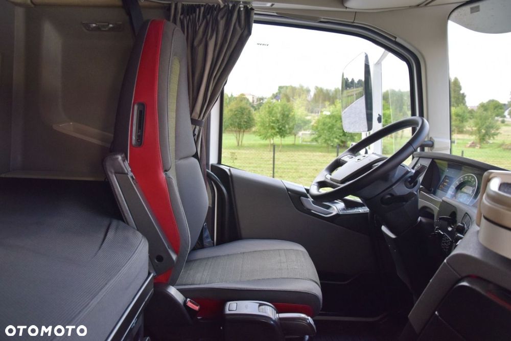 Volvo FH 500 Globetrotter XL - 27