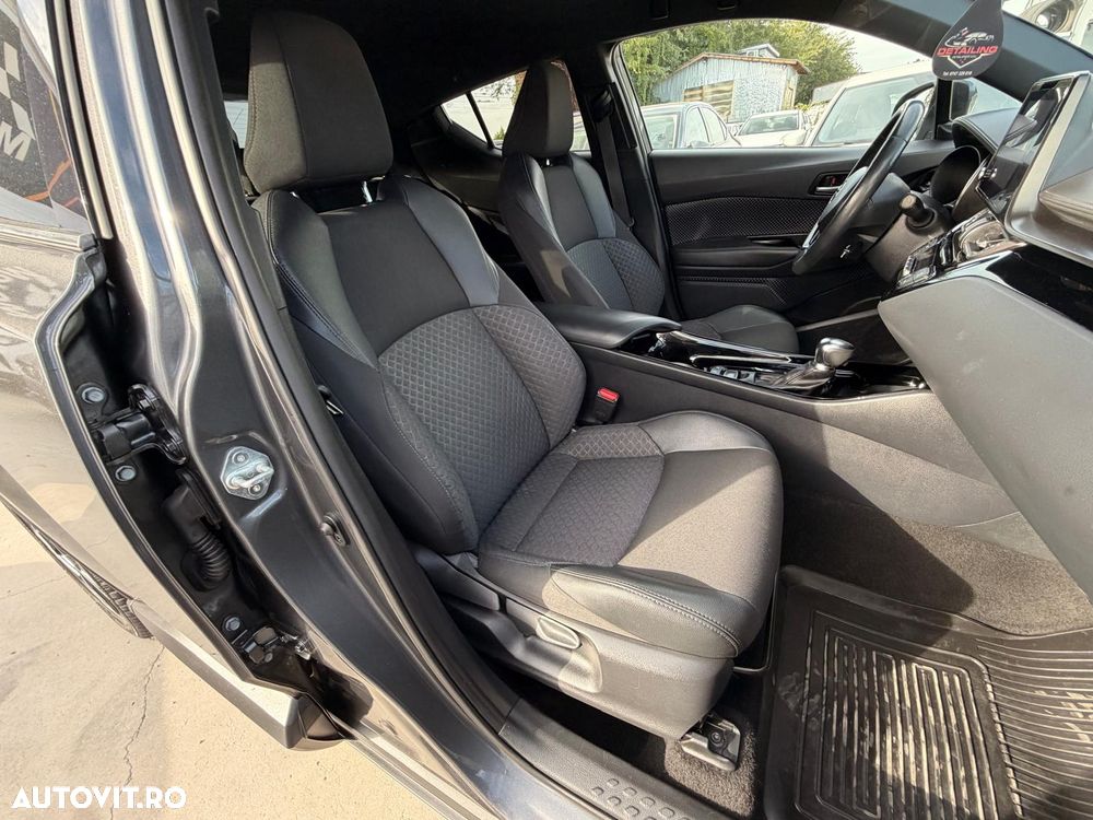 Toyota C-HR 1.8 HSD 122 CP 4x2 CVT Style - 19