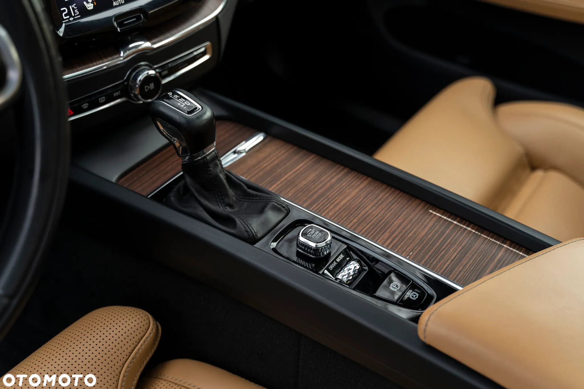 Volvo XC 60 D5 AWD Inscription - 22