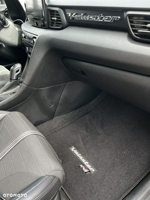 Hyundai Veloster - 13