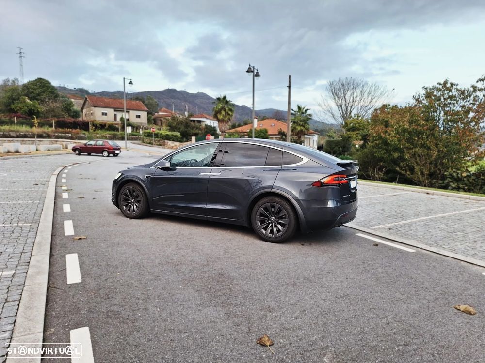 Tesla Model X 100D - 4