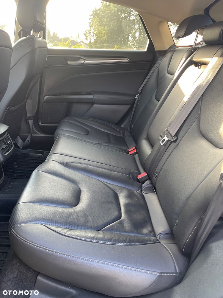 Ford Mondeo 2.0 TDCi Titanium - 14