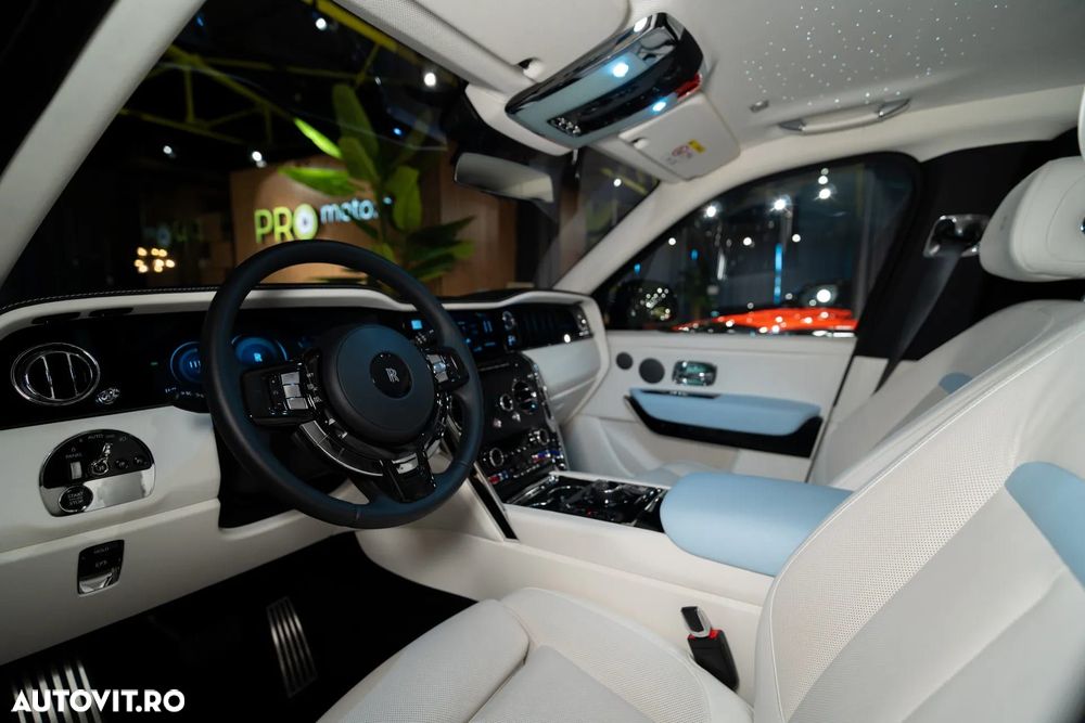 Rolls-Royce Cullinan - 24