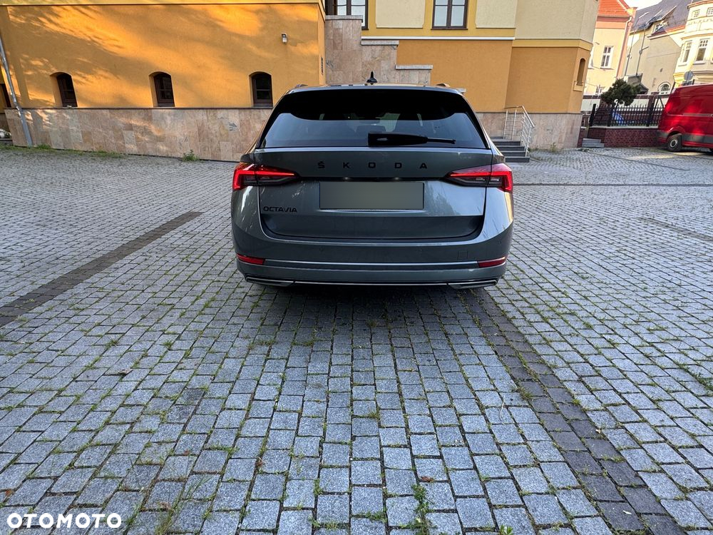 Skoda Octavia 1.5 TSI ACT Sportline - 3