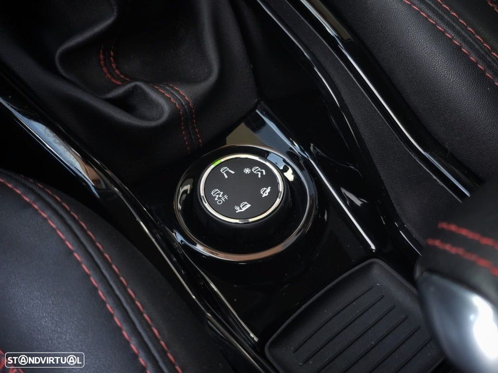 Peugeot 2008 1.2 PureTech GT Line - 18