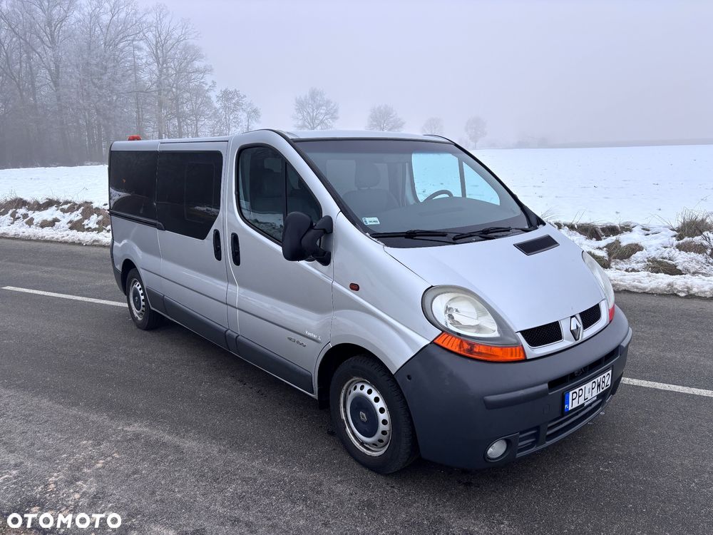 Renault Trafic Passenger - 3