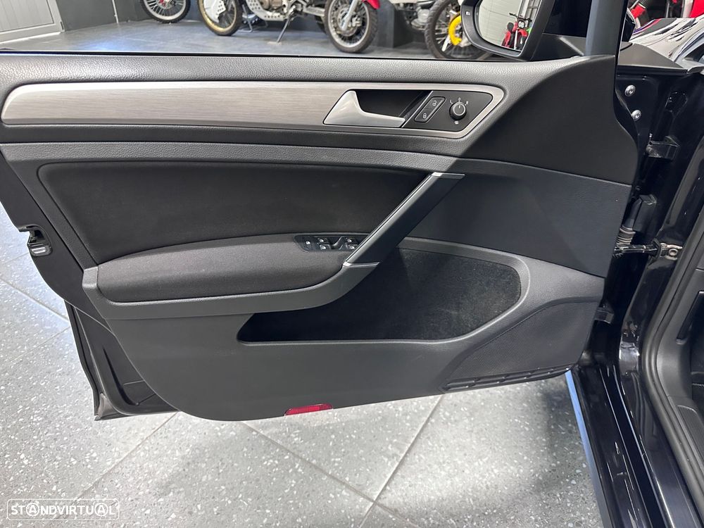 VW Golf Variant 1.6 TDi BlueMotion Confortline - 22