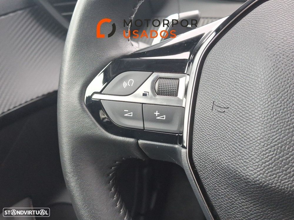 Peugeot 208 1.2 Hybrid Allure e-DCS6 - 14