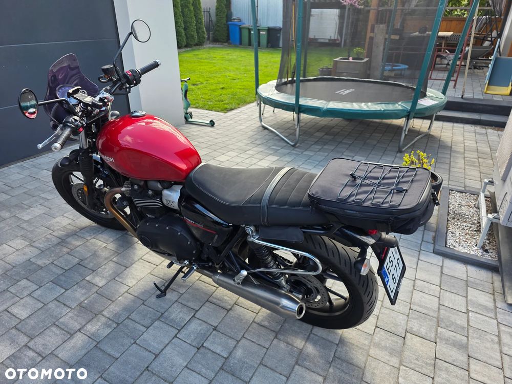 Triumph Street Twin - 4