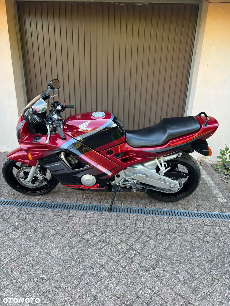 Honda CBR - 6
