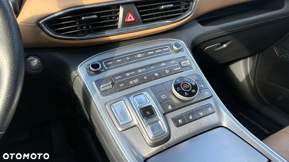 Hyundai Santa Fe 1.6 T-GDI HEV Platinum 4WD - 28