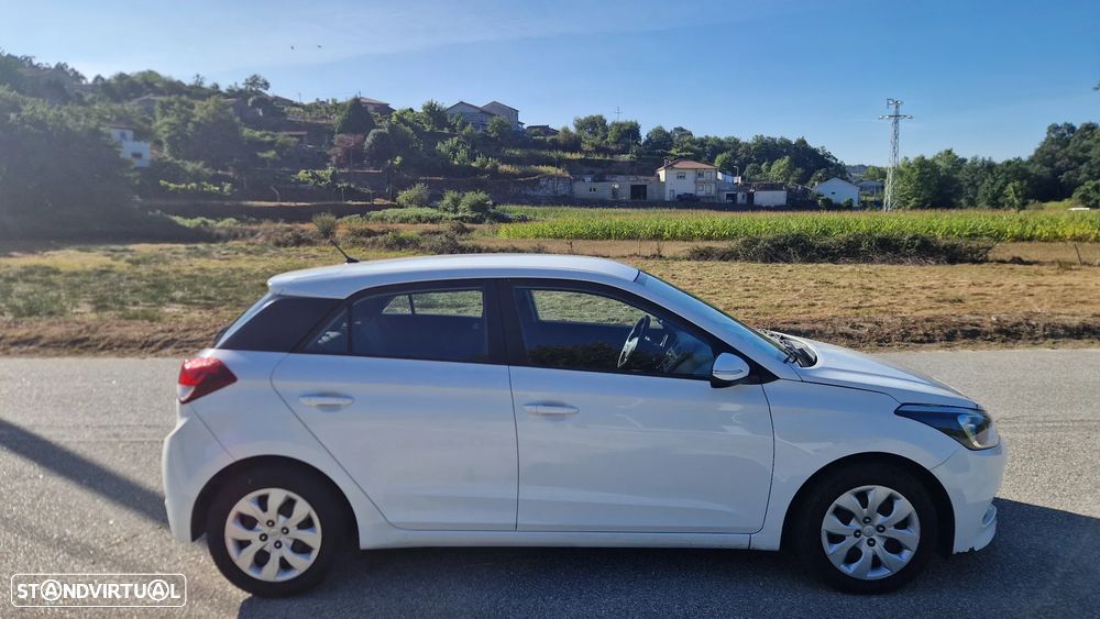 Hyundai i20 1.1 CRDi Access+Bluetooth - 2