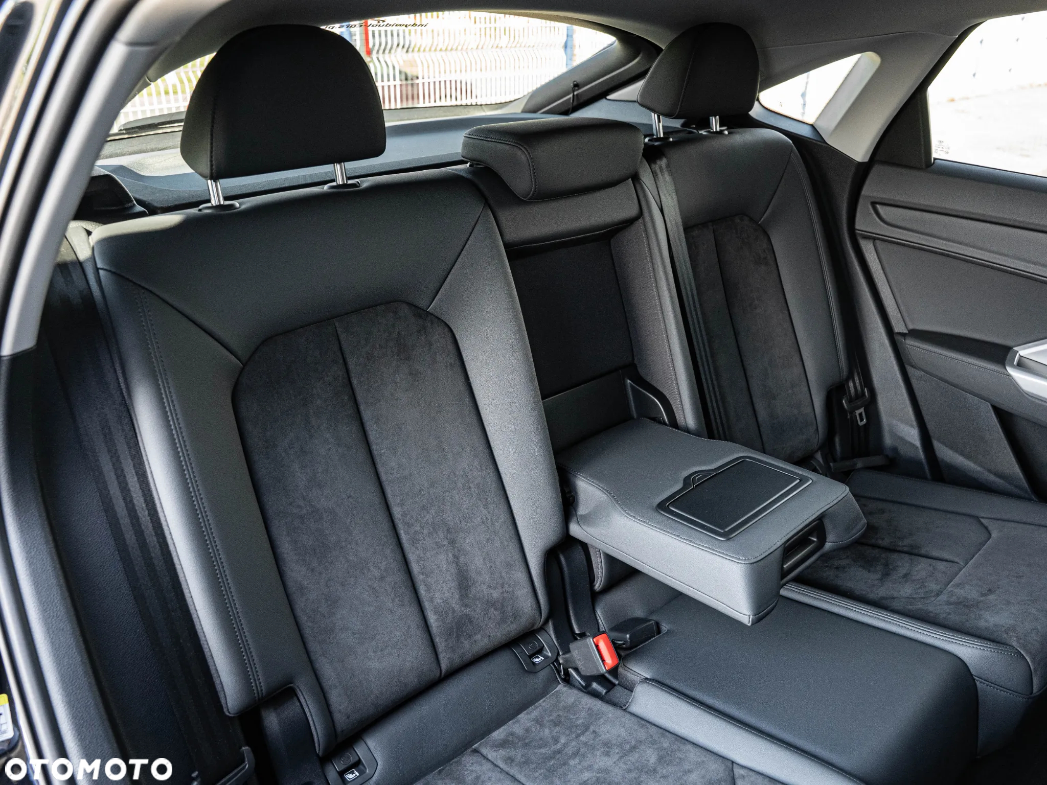 Audi Q3 Sportback 35 TDI S tronic S line - 27
