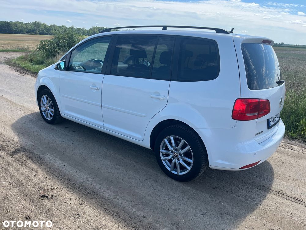 Volkswagen Touran 1.6 TDI DPF Trendline DSG - 3
