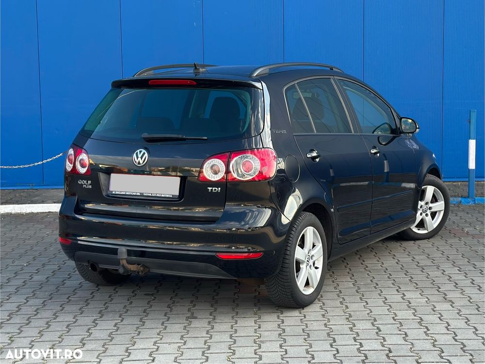 Volkswagen Golf 1.6 TDI DPF DSG Team - 3