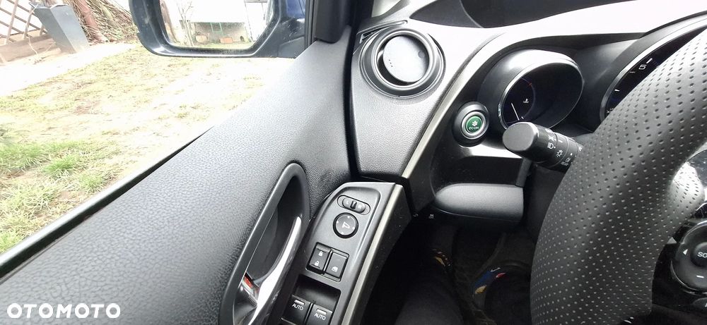 Honda Civic 1.4 i-VTEC Sport Black Edition - 25