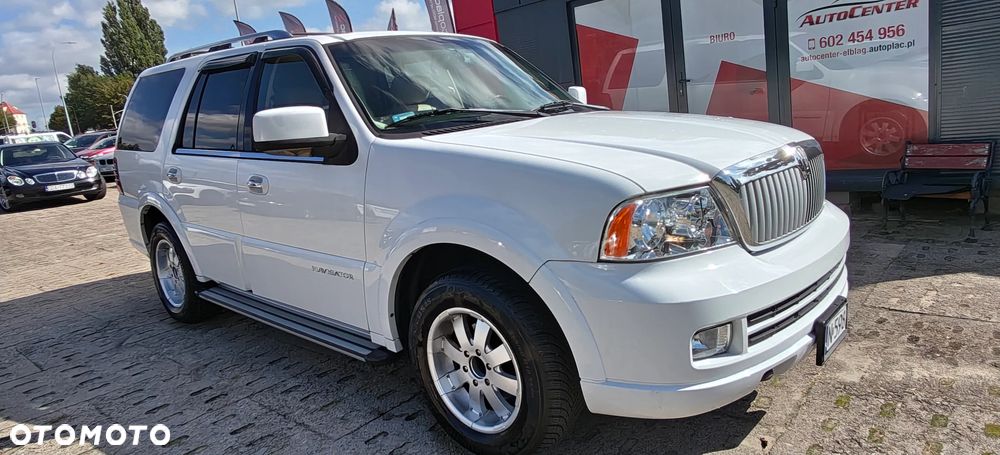 Lincoln Navigator 5.4 4WD - 6