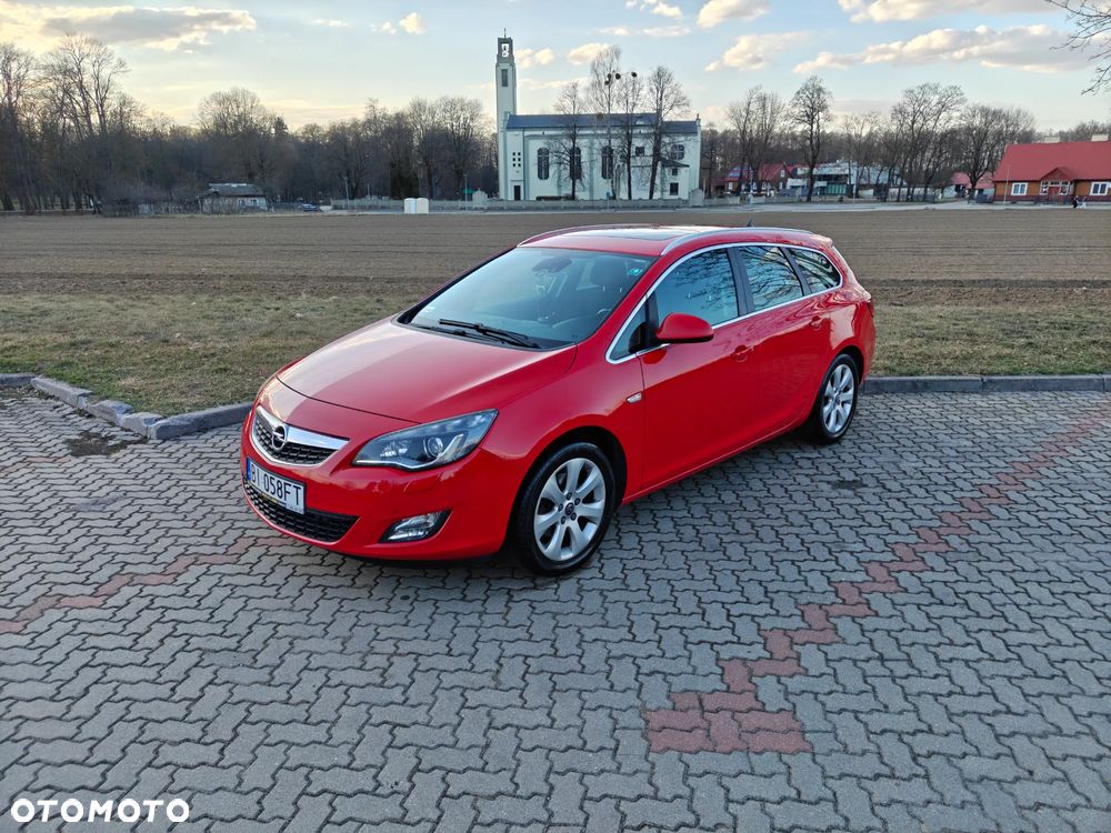 Opel Astra 1.6 T Cosmo - 18