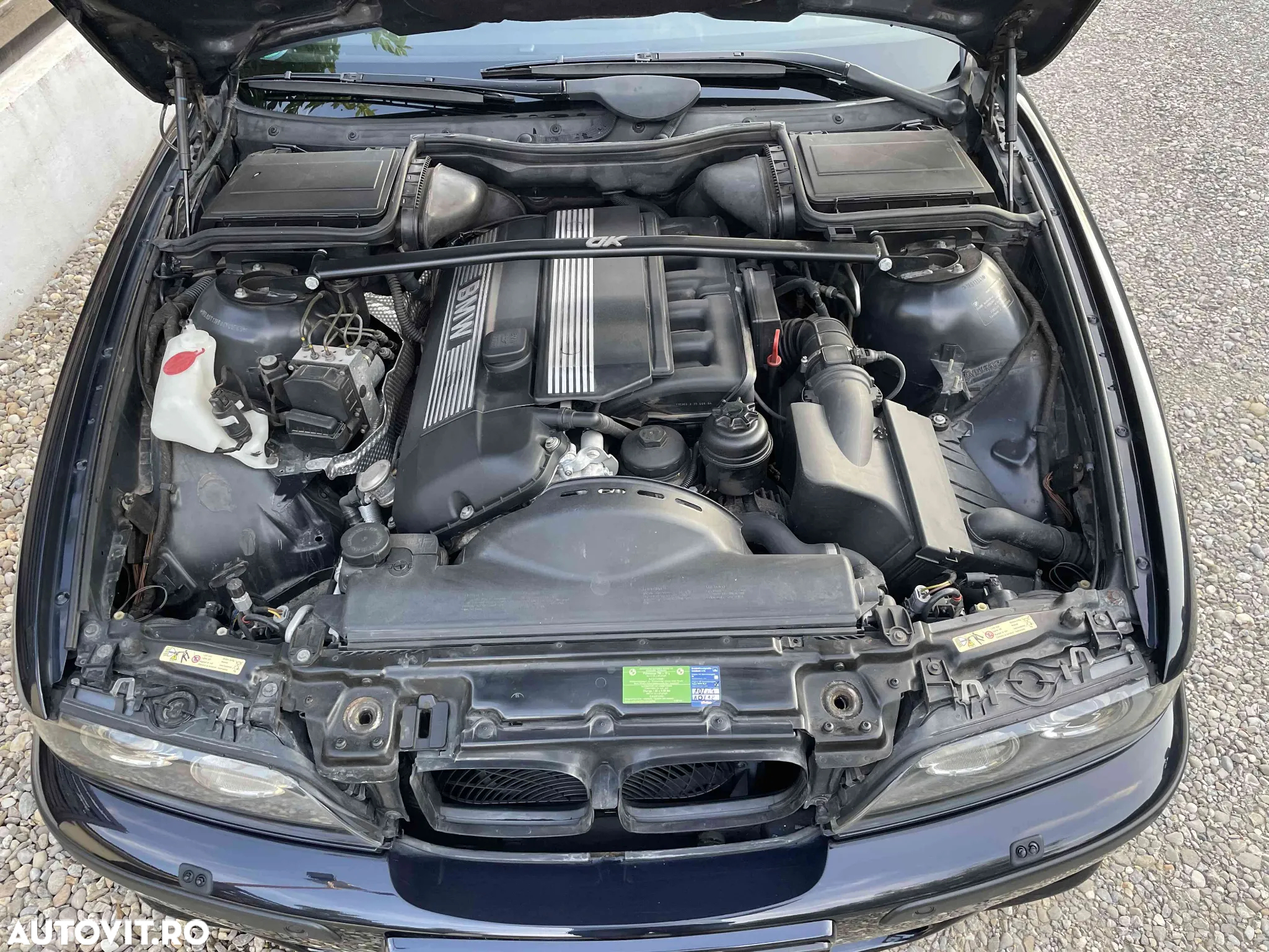 BMW Seria 5 520i - 9