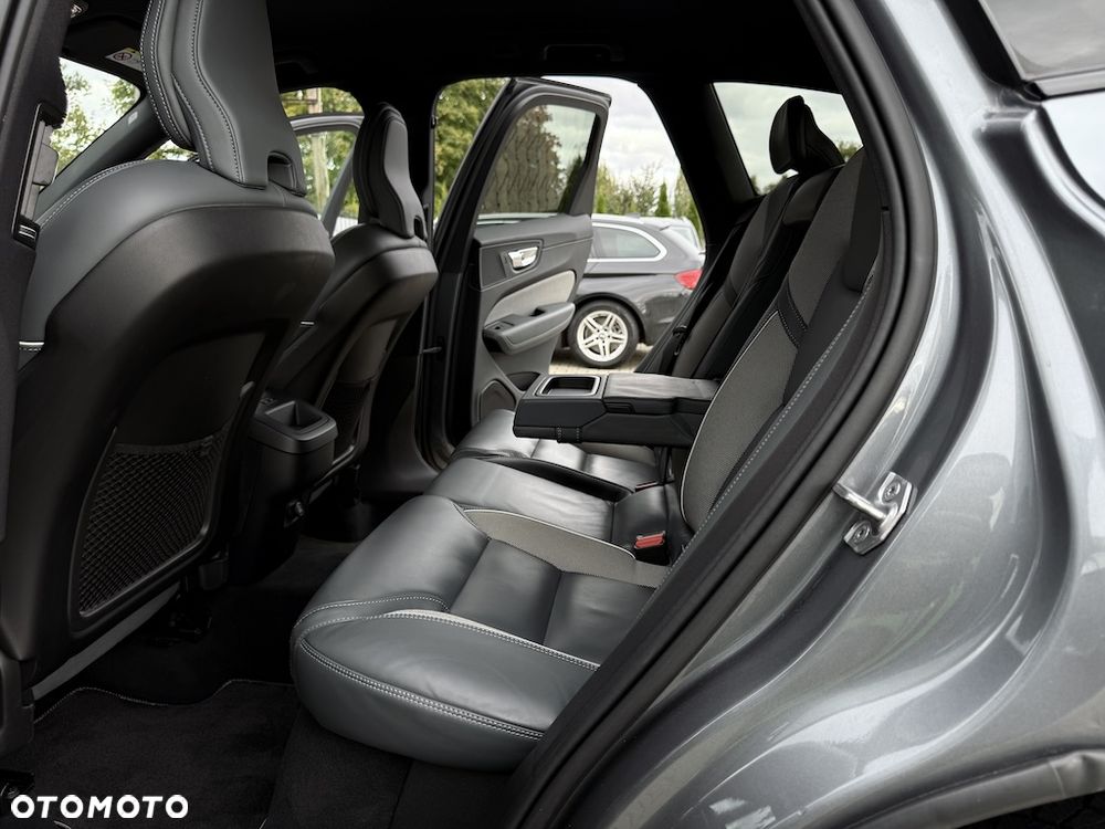 Volvo XC 60 D4 Geartronic RDesign - 30