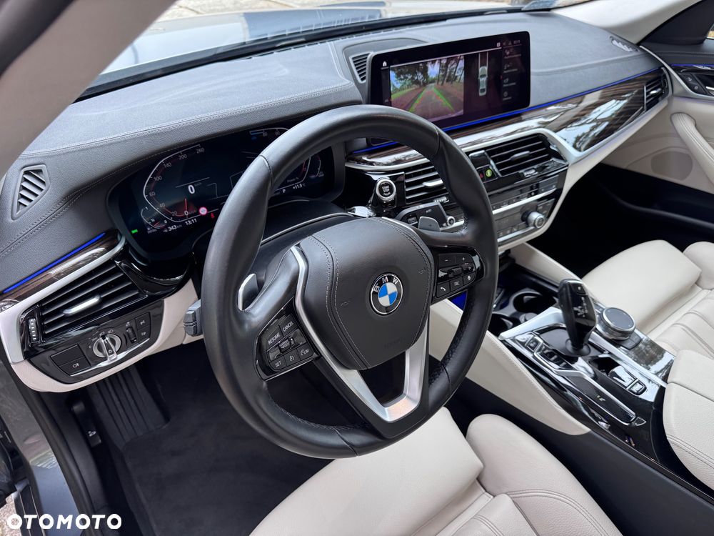 BMW Seria 5 520d xDrive mHEV Luxury Line sport - 25