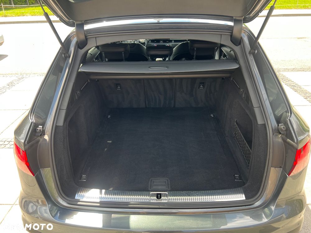 Audi A4 Avant 35 TFSI S tronic S line - 35