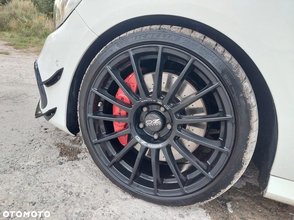Mercedes-Benz Klasa A AMG 45 4-Matic - 10
