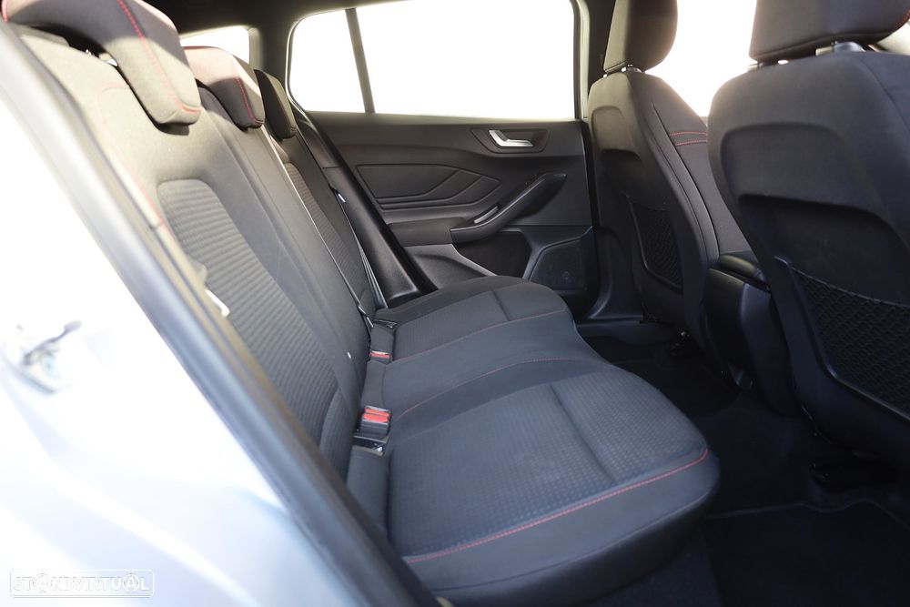 Ford Focus SW 1.0 EcoBoost MHEV ST-Line Aut. - 51