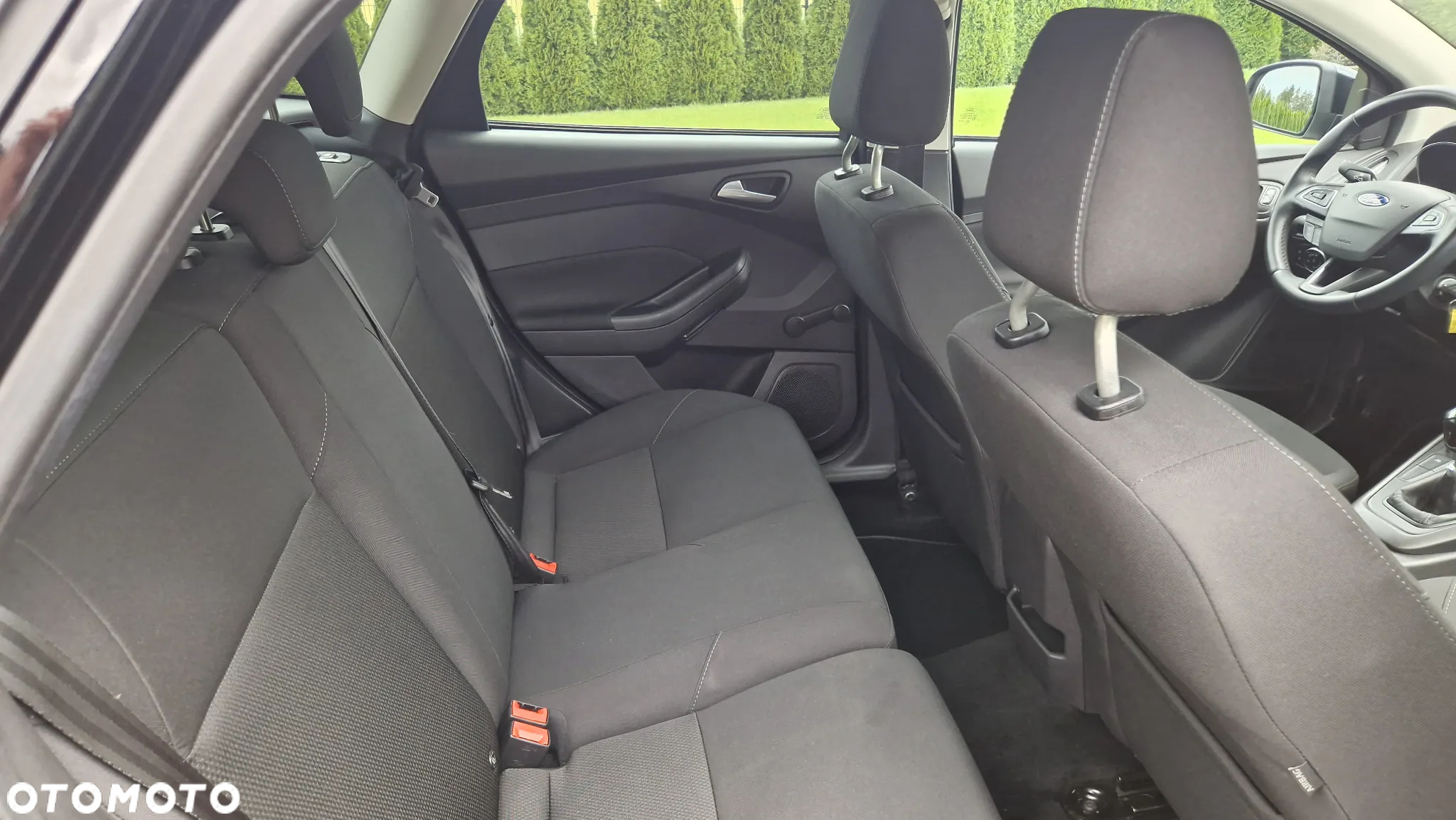Ford Focus Turnier 1.0 EcoBoost Start-Stopp-System TITANIUM - 21