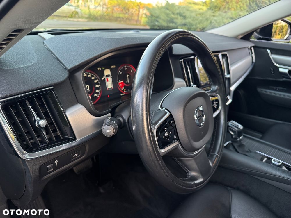 Volvo V90 D3 Geartronic Momentum Pro - 5