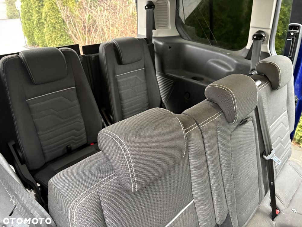 Ford Tourneo Connect Grand - 9