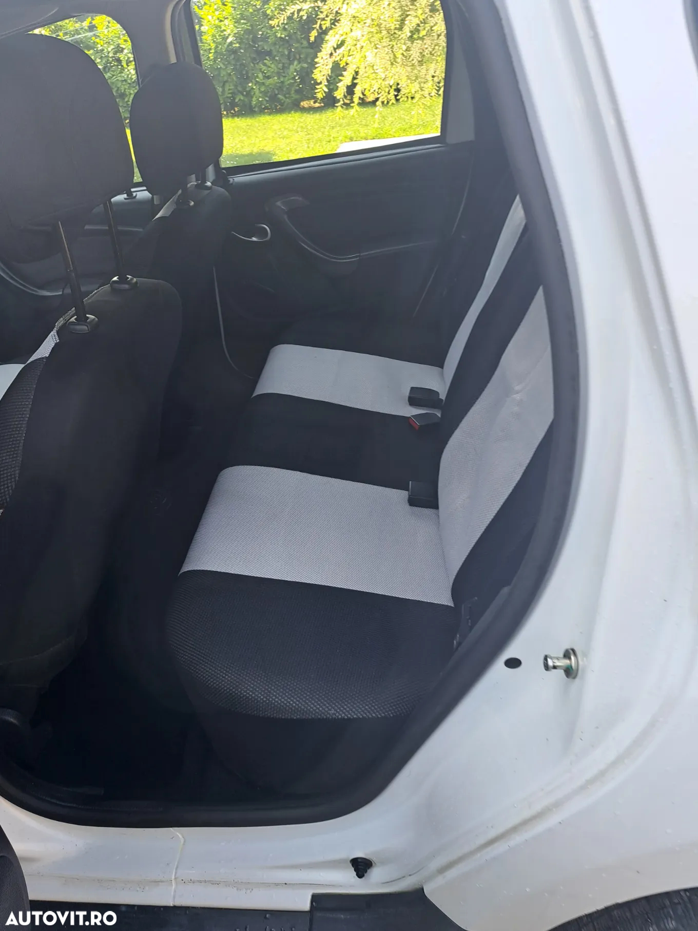 Dacia Duster 1.6 4x2 Ambiance - 7