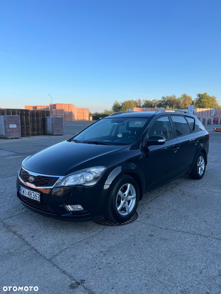 Kia Ceed - 1