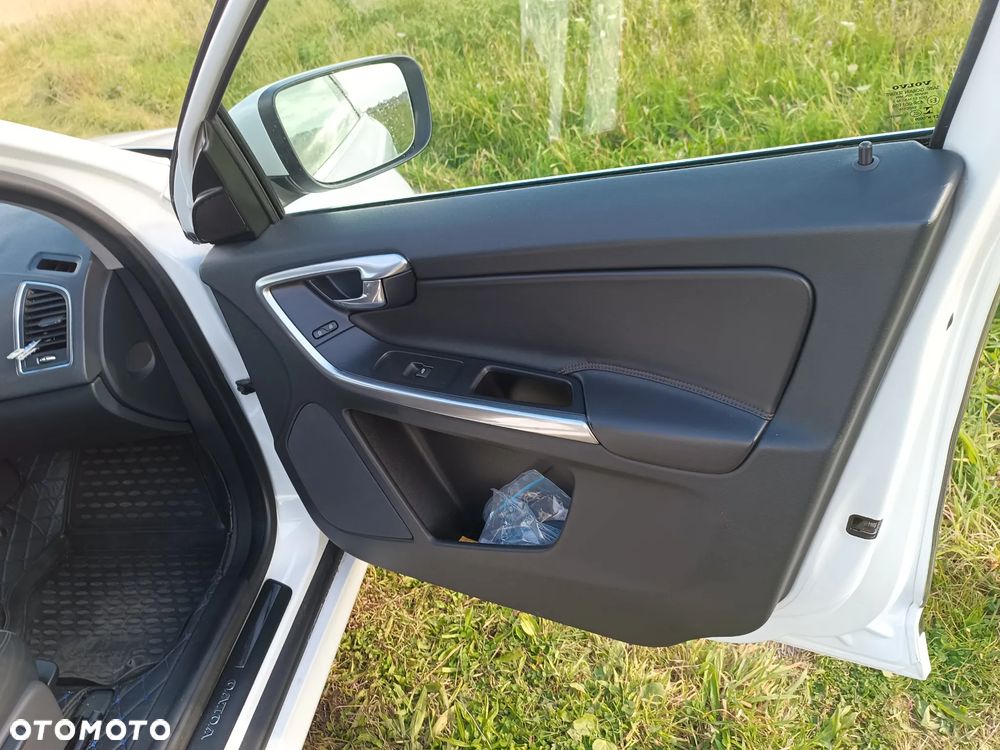 Volvo XC 60 D4 Geartronic Summum - 7