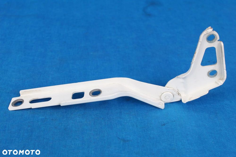 Zawias maski lewy 4L0823301 AUDI Q7 - 8