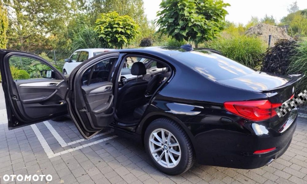 BMW Seria 5 520d xDrive Luxury Line sport - 15