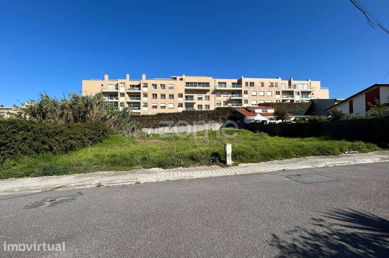 Lote de Terreno Premium em 2.ª Linha de Mar em Leça da Palmeira - Grande imagem: 2/15