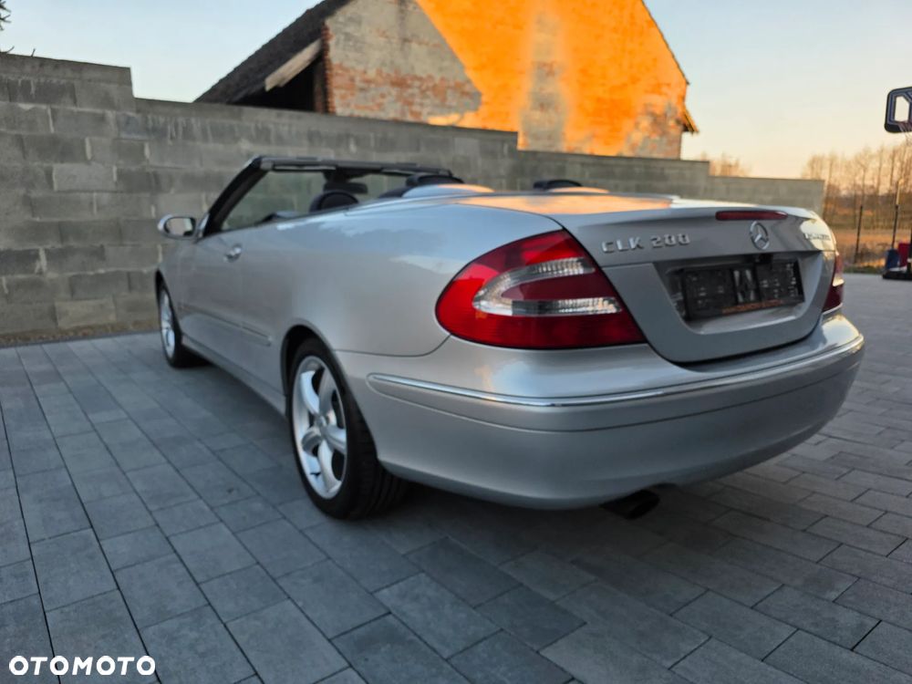 Mercedes-Benz CLK - 26