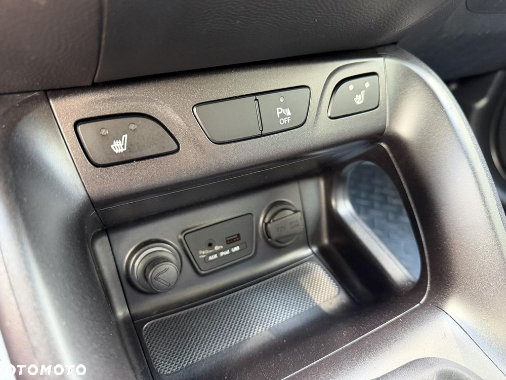 Hyundai ix35 1.6 GDI Premium 2WD - 24
