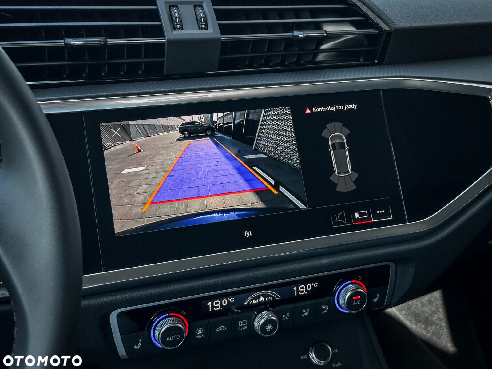 Audi Q3 - 25