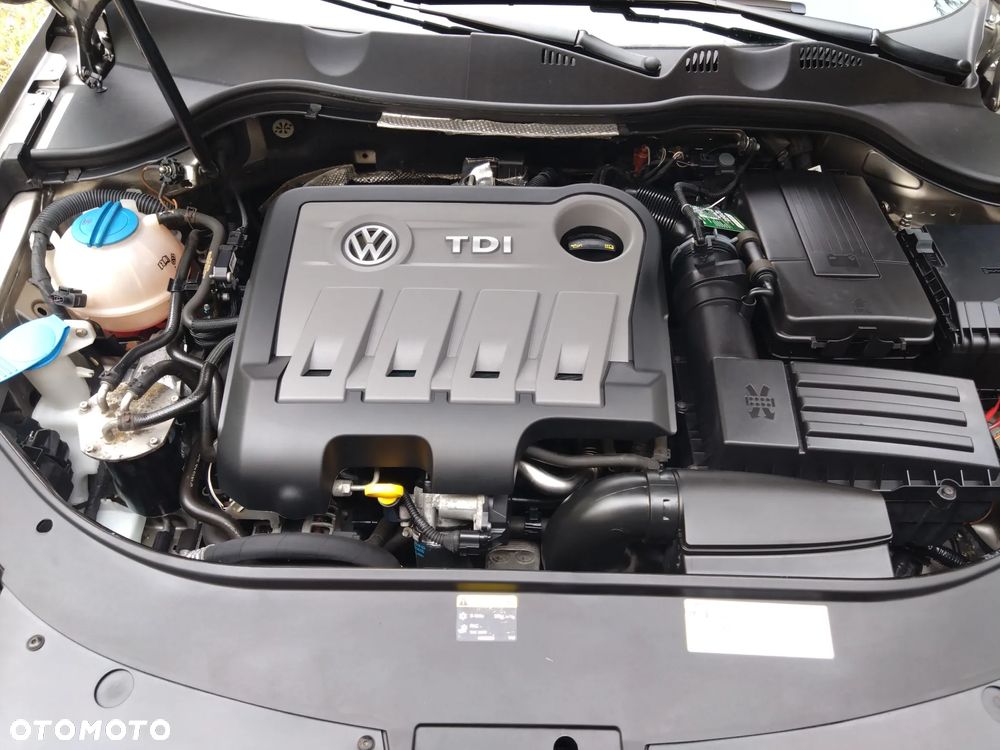 Volkswagen Passat 2.0 TDI Comfortline - 5