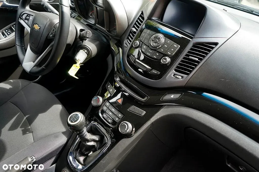 Chevrolet Orlando - 28