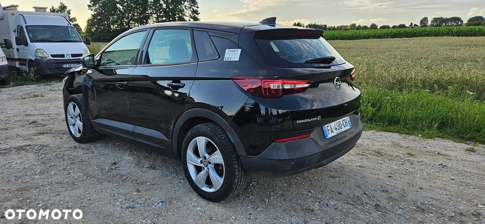 Opel Crossland X - 3