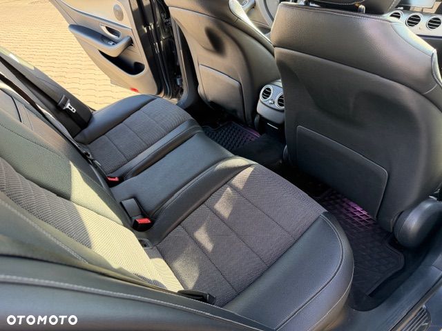 Mercedes-Benz Klasa E 220 d 9G-TRONIC - 8