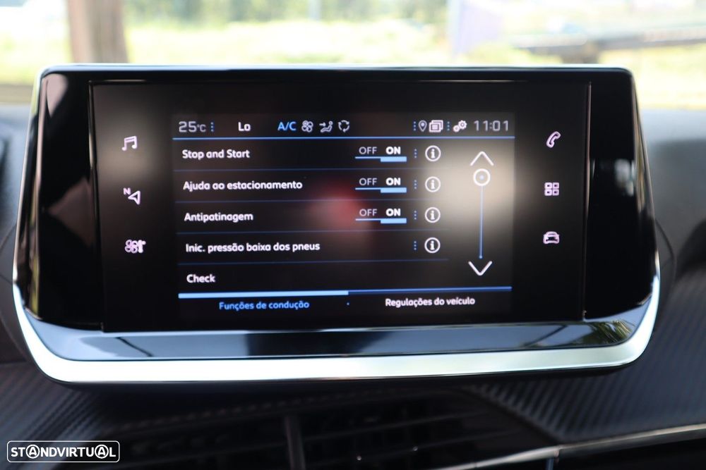 Peugeot 2008 1.2 PureTech Active Pack - 23