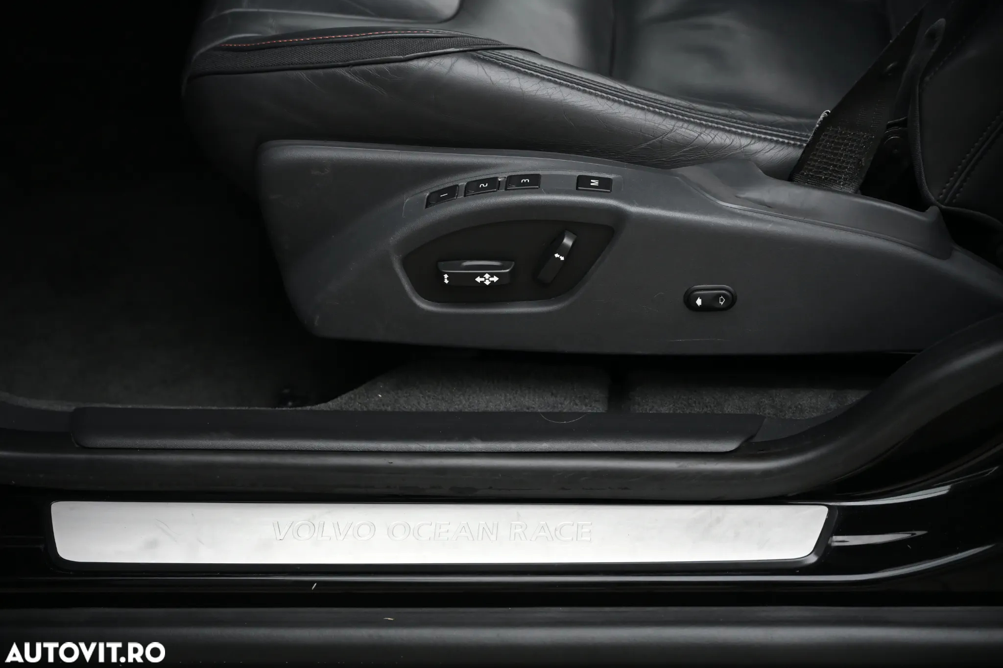 Volvo XC 60 D3 Geartronic Ocean Race - 19
