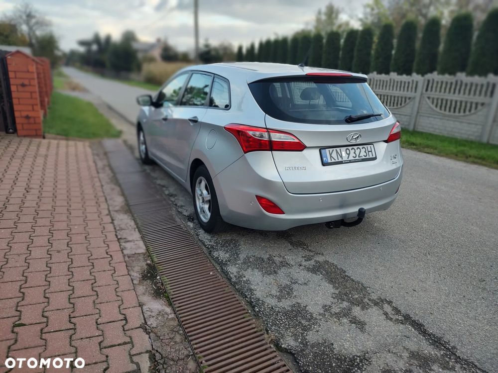 Hyundai i30 1.6 Classic + - 6