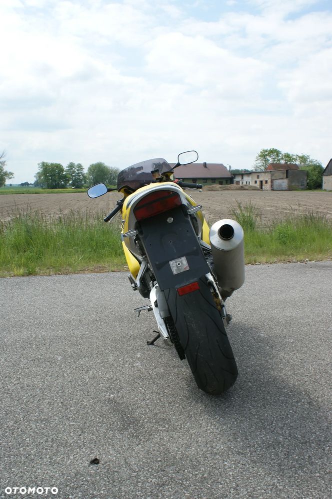 Honda CBR - 9